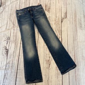 Diesel Jeans w/Stretch in Vintage Wash - size 28